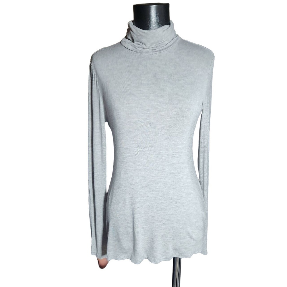 Gianni Bini Light Grey Turtleneck Top Size Large